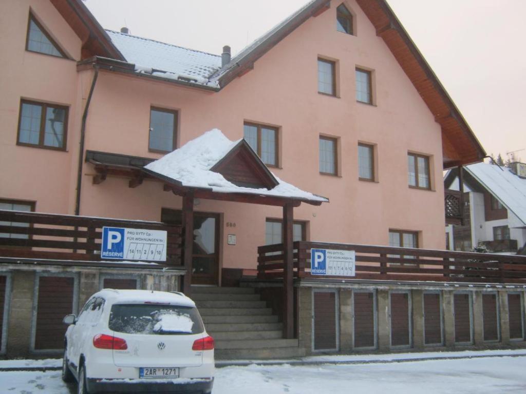 Apartman Klondajk Harrachov Exteriör bild